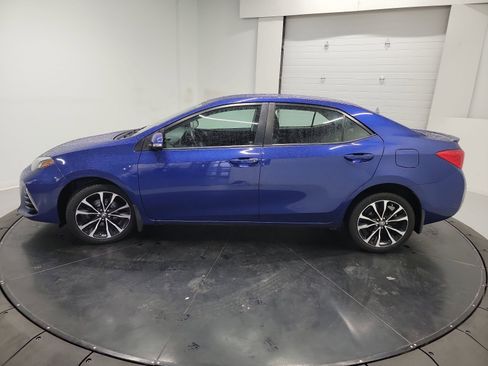Used 2017 Toyota Corolla SE FWD image 4