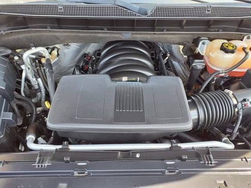 Used 2022 Chevrolet Tahoe Premier RWD image 3