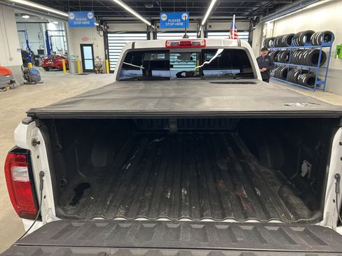 Used 2023 GMC Canyon Elevation w/ Convenience Package image 15