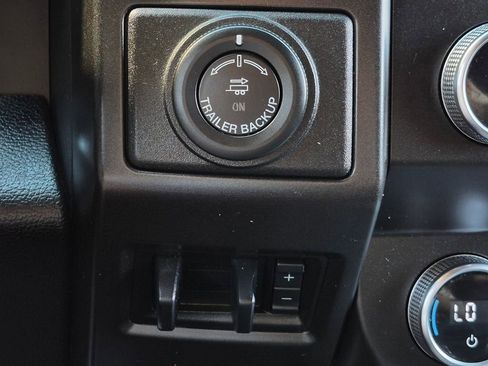 Used 2019 Ford Expedition Limited w/ Equipment Group 303A image 40