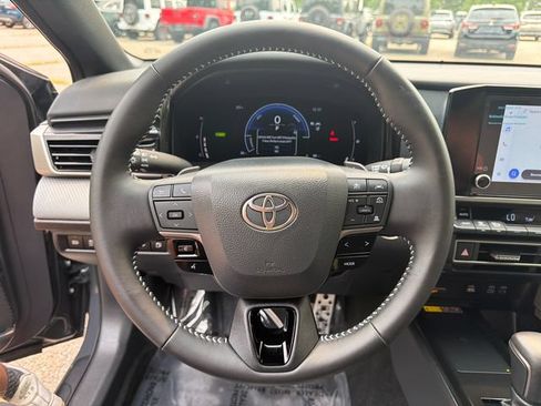 Used 2026 Toyota Camry SE w/ Convenience Package FWD image 28