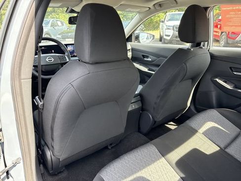 Used 2026 Nissan Sentra SV w/ SV Convenience Package FWD image 19