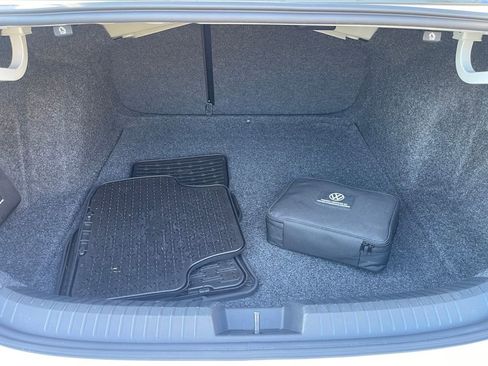 Used 2022 Volkswagen Jetta SE image 13