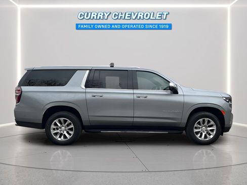 Used 2023 Chevrolet Suburban Premier w/ Advanced Technology Package image 14
