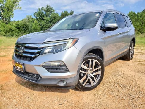 Used 2016 Honda Pilot Elite image 2