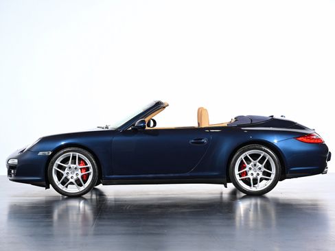 Used 2010 Porsche 911 Carrera 4S AWD/4WD image 11