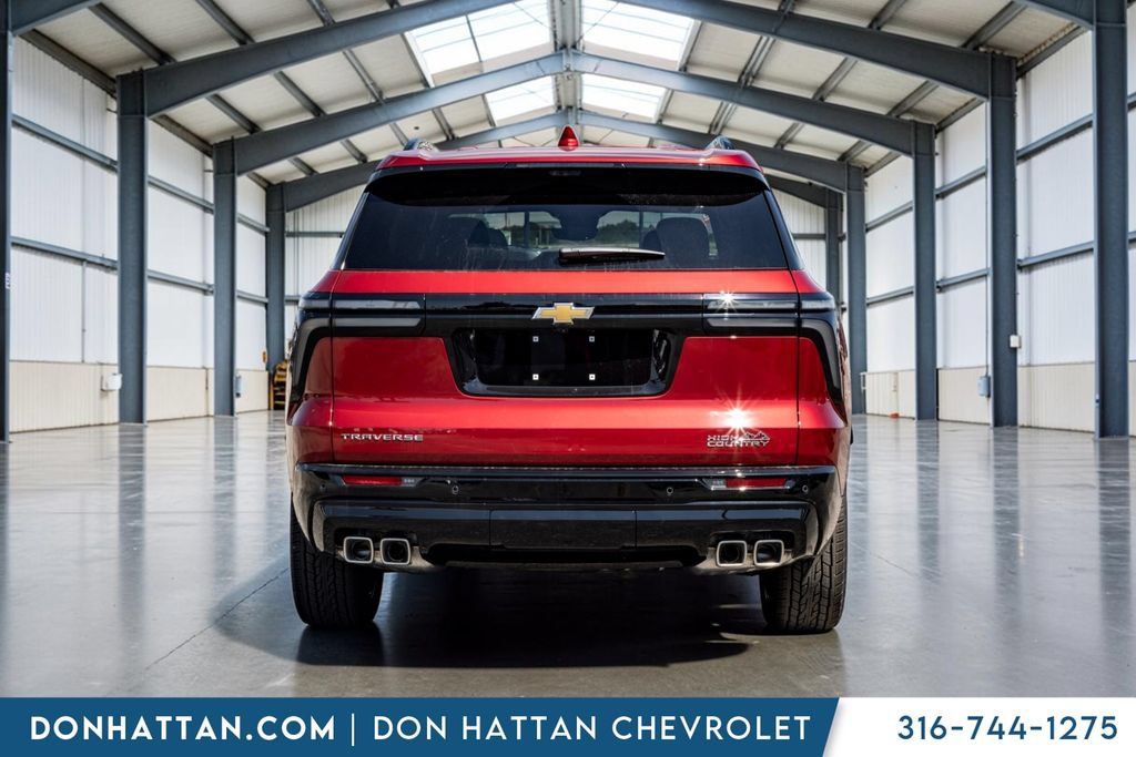 New 2026 Chevrolet Traverse High Country FWD image 25