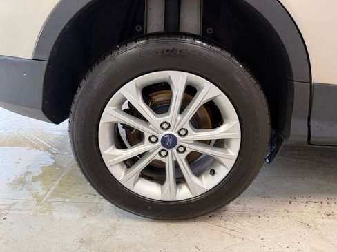 Used 2018 Ford Escape SE AWD/4WD image 33