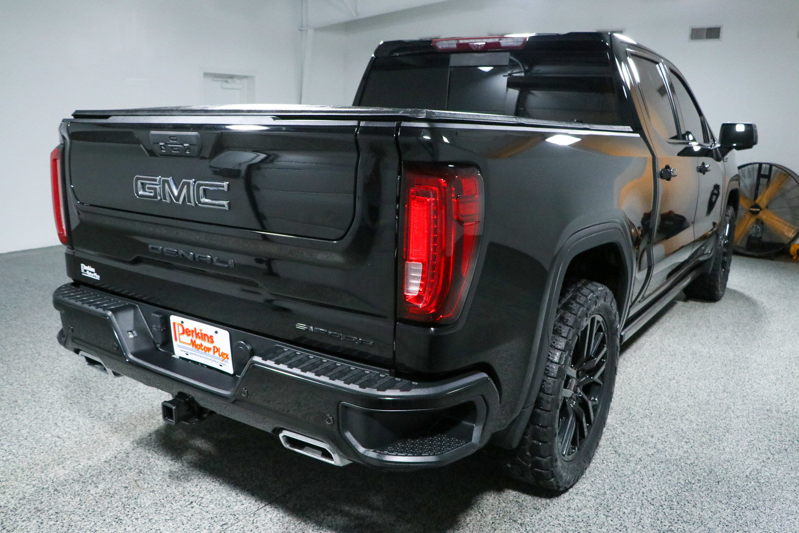 Used 2021 GMC Sierra 1500 Denali w/ Denali Ultimate Package AWD/4WD image 7