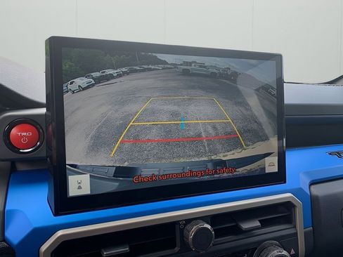 New 2025 Toyota Tacoma TRD Off-Road image 20