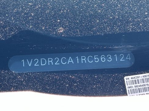 Used 2024 Volkswagen Atlas SE FWD image 31
