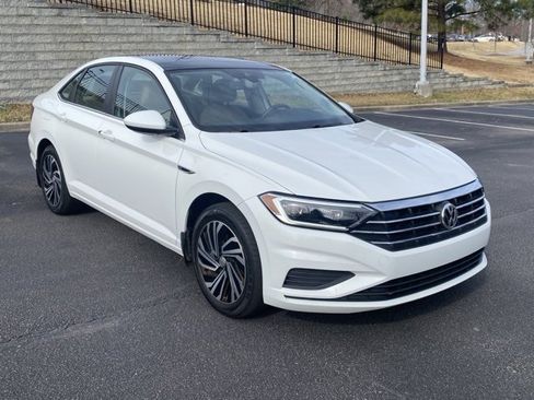 Used 2021 Volkswagen Jetta SEL image 1