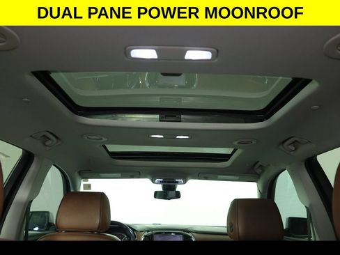 Used 2021 Chevrolet Traverse High Country AWD/4WD image 3