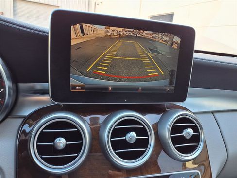 Used 2015 Mercedes-Benz C 300 4MATIC Sedan image 22