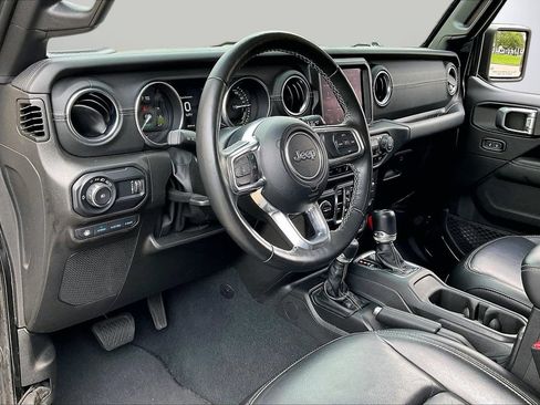 Certified 2023 Jeep Wrangler Unlimited Sahara w/ Cold Weather Group AWD/4WD image 20