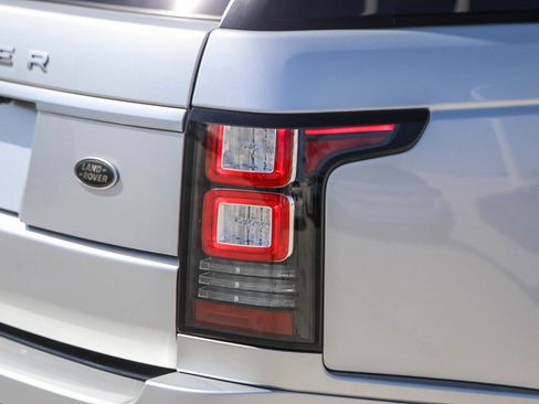 Used 2017 Land Rover Range Rover HSE AWD/4WD image 9