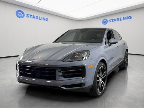 Used 2024 Porsche Cayenne Coupe AWD/4WD image 2