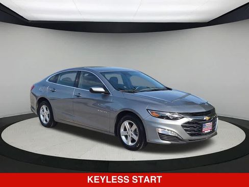 Used 2024 Chevrolet Malibu LT FWD image 9