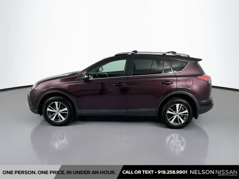Used 2018 Toyota RAV4 XLE w/ Plus Extra Value Package AWD/4WD image 8