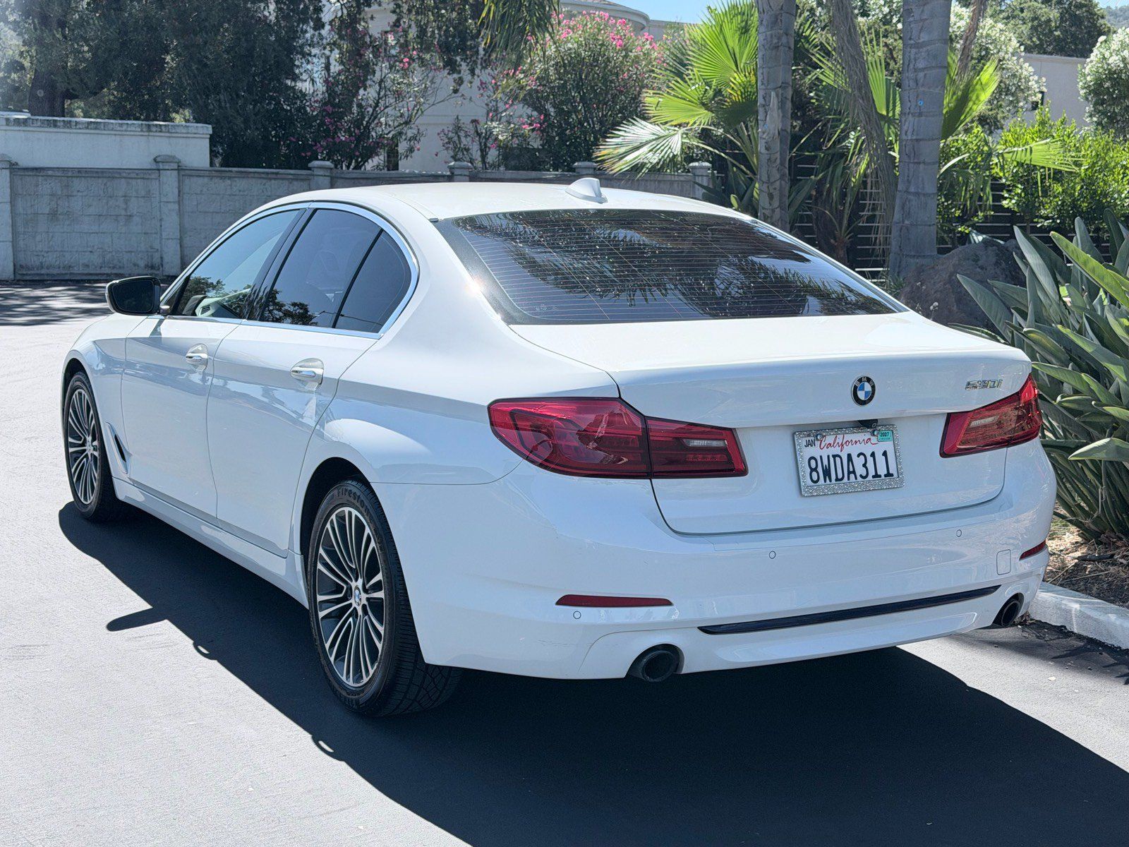 Used 2018 BMW 530i RWD image 3