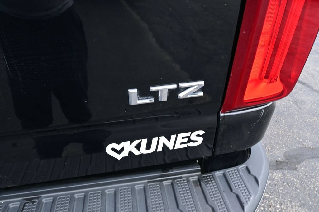 Used 2021 Chevrolet Silverado 3500 LTZ w/ LTZ Convenience Package AWD/4WD image 21