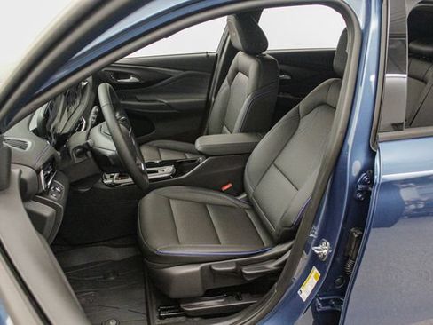New 2026 Buick Envista Sport Touring w/ Convenience II Package FWD image 17