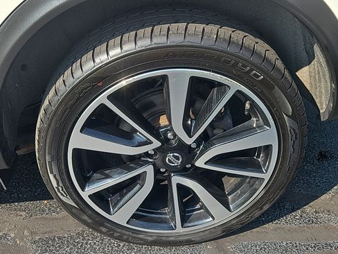 Used 2019 Nissan Rogue Sport SL FWD image 24
