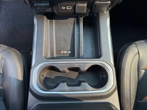 Used 2022 GMC Sierra 2500 AT4 w/ AT4 Premium Plus Package AWD/4WD image 22