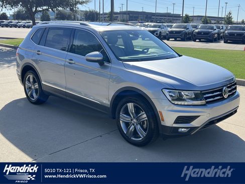 Certified 2020 Volkswagen Tiguan SEL image 1