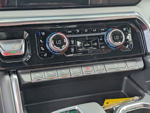 New 2026 GMC Sierra 1500 Denali Ultimate AWD/4WD image 28