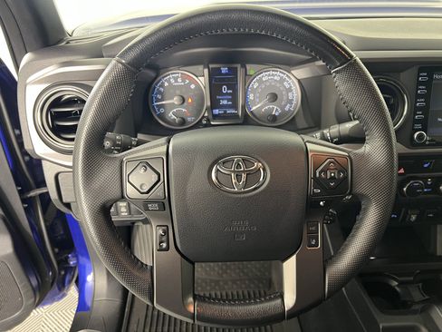 Used 2023 Toyota Tacoma TRD Sport image 25