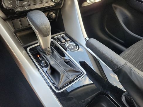 New 2026 Mitsubishi Eclipse Cross LE image 18