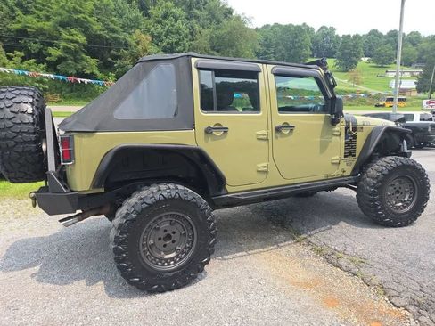 Used 2013 Jeep Wrangler Unlimited Sport w/ Trailer Tow Group AWD/4WD image 5