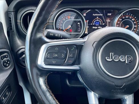 Used 2023 Jeep Gladiator Overland AWD/4WD image 21