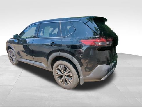 Used 2021 Nissan Rogue SV AWD/4WD image 3
