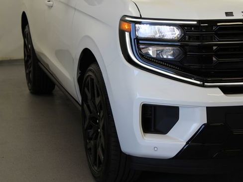 New 2026 Ford Expedition Max Platinum AWD/4WD image 4
