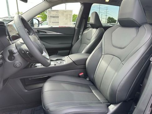 New 2027 INFINITI QX60 Luxe FWD image 29