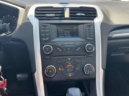 Used 2013 Ford Fusion S FWD image 22