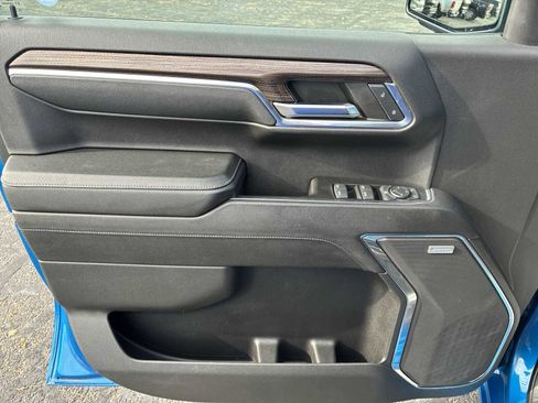 Used 2024 Chevrolet Silverado 1500 LT Trail Boss w/ LT Trail Boss Premium Package image 22