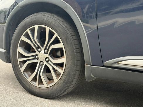 Used 2018 Mitsubishi Outlander SE FWD image 9