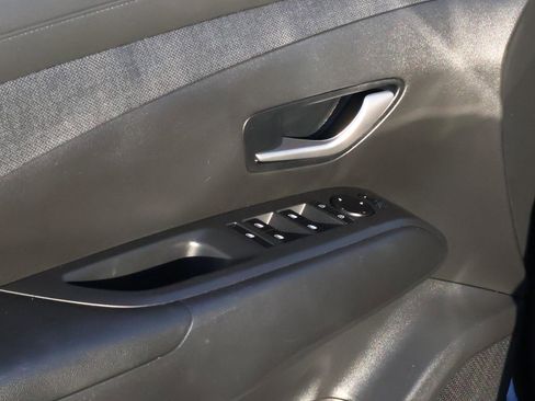 Certified 2025 Hyundai Tucson SEL image 16