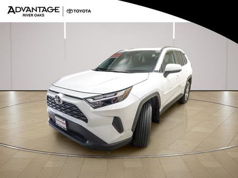 Used 2023 Toyota RAV4 XLE w/ Convenience Package AWD/4WD image 4