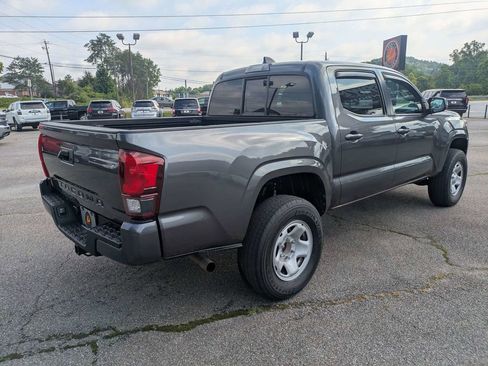 Used 2020 Toyota Tacoma SR w/ SR Convenience Package RWD image 4