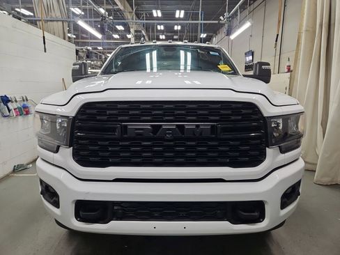 Used 2024 RAM 2500 Big Horn w/ Night Edition AWD/4WD image 3