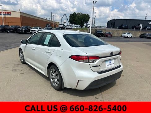 Used 2025 Toyota Corolla LE FWD image 8