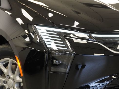 New 2027 Chrysler Pacifica Select FWD image 5