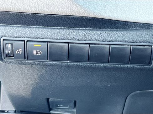 Used 2024 Toyota Corolla SE image 10