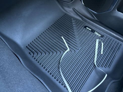 Used 2023 Chevrolet Silverado 1500 LT image 14