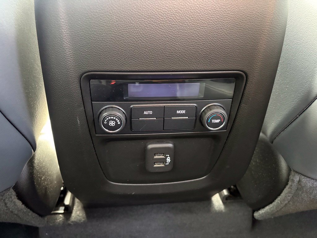 Used 2021 Buick Enclave Essence FWD image 35