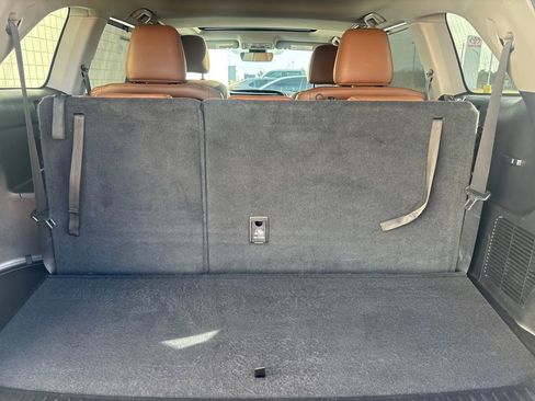 Used 2019 Toyota Highlander Limited image 26